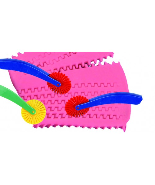 Paquete 9 Cortadores plastilina con dientes 2