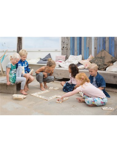 Dominó coloreado gigante