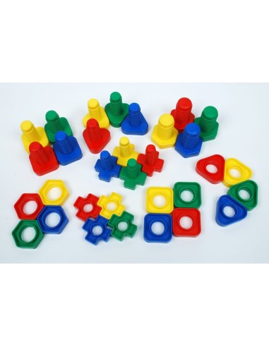 Pack de 32 piezas de 6 cm. Tuercas