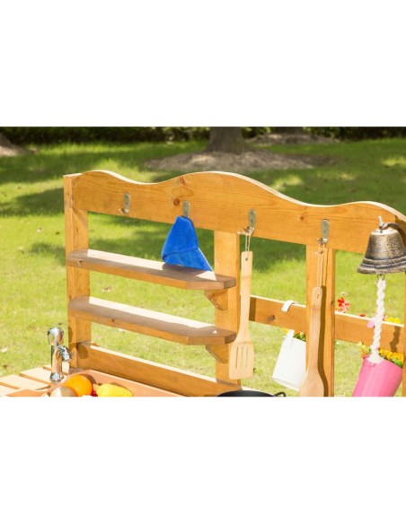 Cocina de madera para exterior